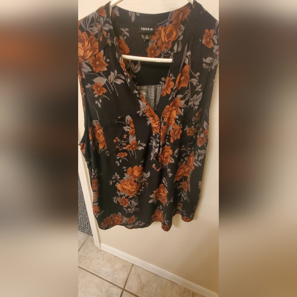 Sleeveless Black Floral Blouse